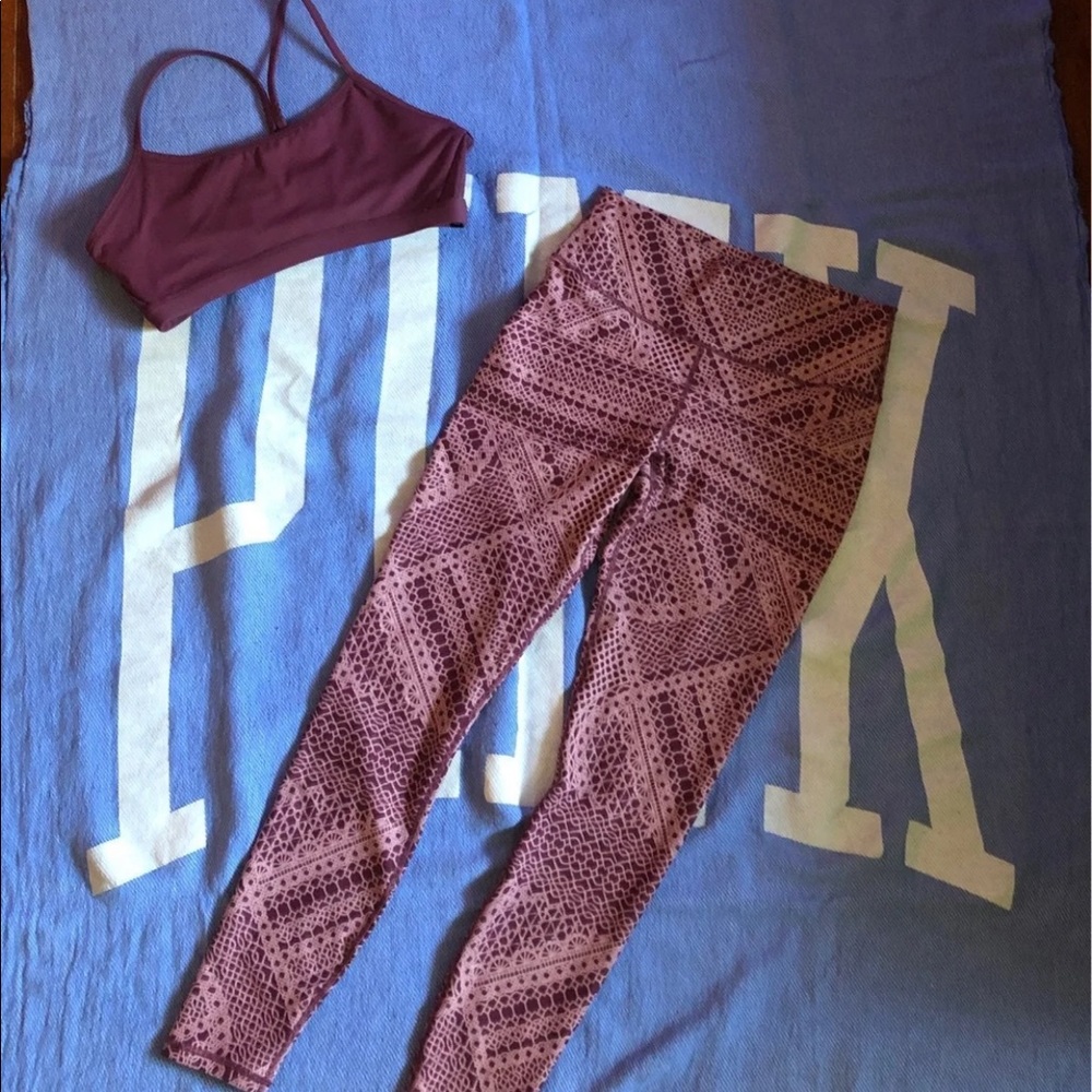 Fabletics leggings and sports bra set
